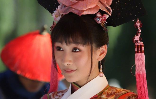 甄嬛传播出10年了，陶昕然忆往事，徐璐发文感叹，孙俪孙茜没发声