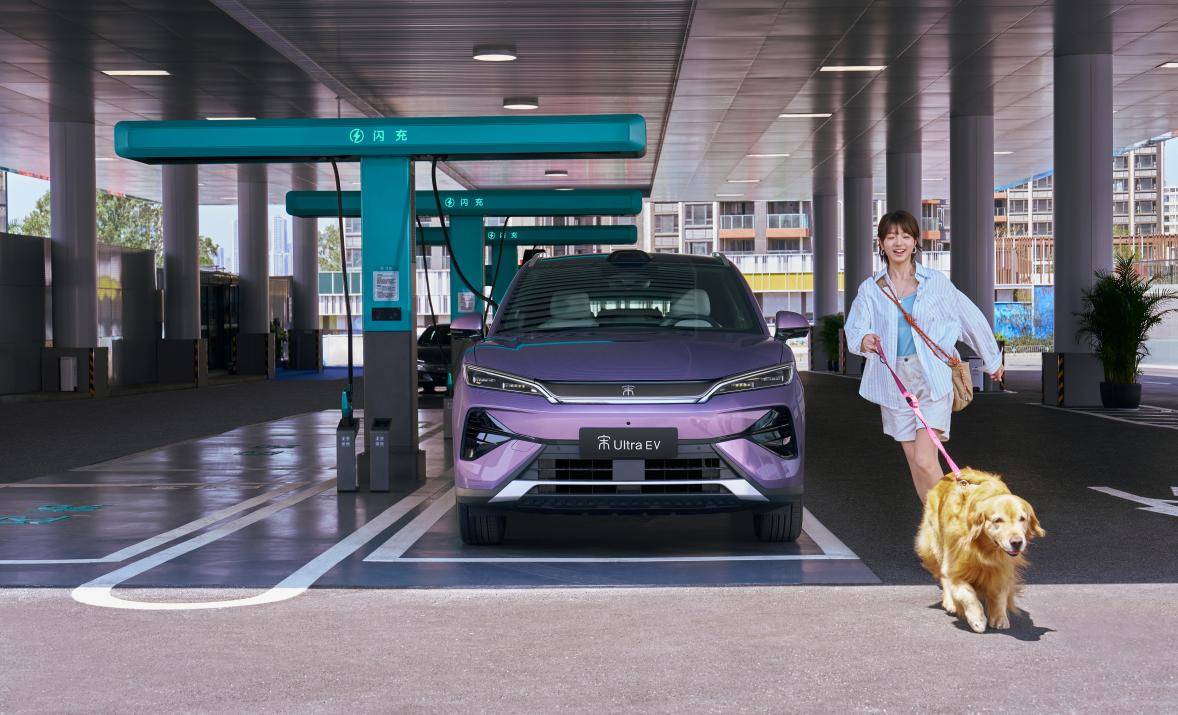 15.19万起,比亚迪宋Ultra EV上市,开启B级SUV闪充时代