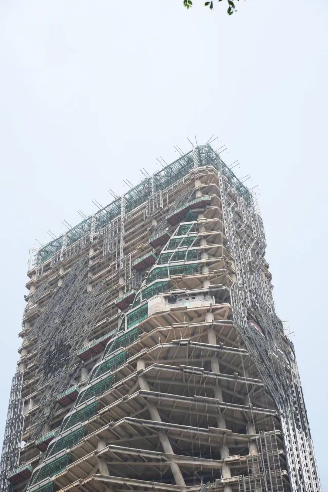 福田“异形”大楼冲上热搜!网友:像极了我的精神状态