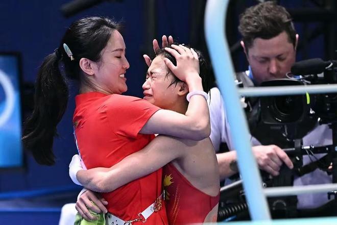 奥运5冠王带出3冠王！陈若琳未辜负全红婵，网友：幸好没换教练