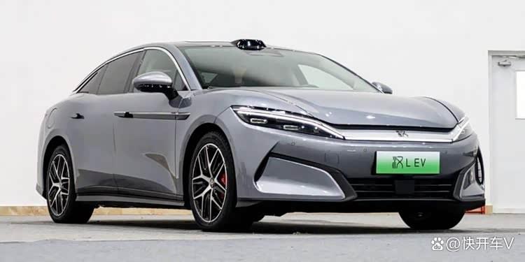 不忘老车主,比亚迪汉L/唐L老车主获赠一年免费闪充!