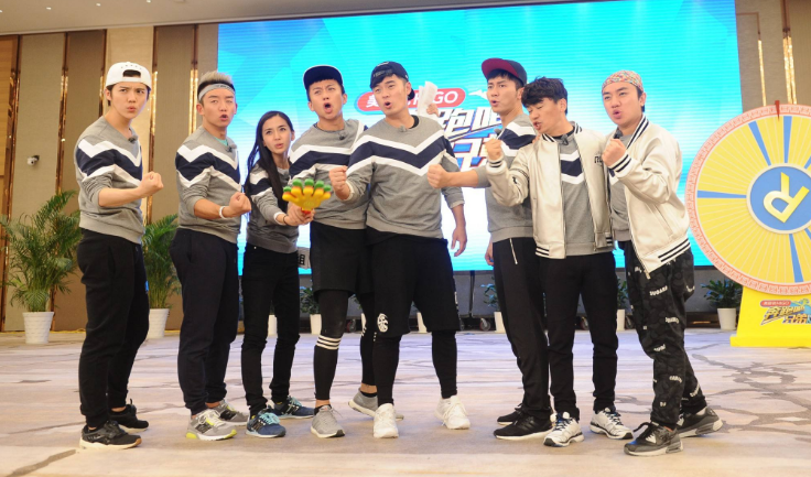 《奔跑吧》第10季，蔡徐坤和baby退出？老成员只剩李晨和郑恺