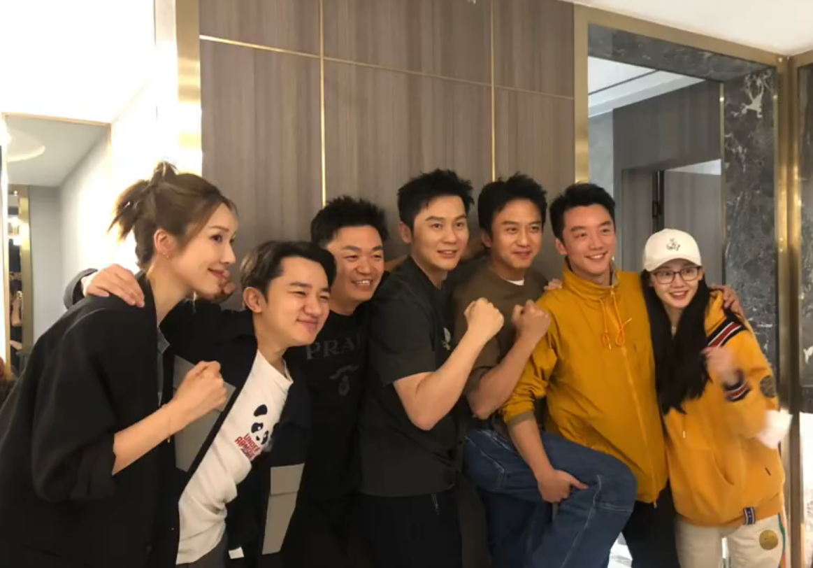 郑恺苗苗与老友聚会，李晨邓超王祖蓝王宝强齐现身，梦回初代跑男