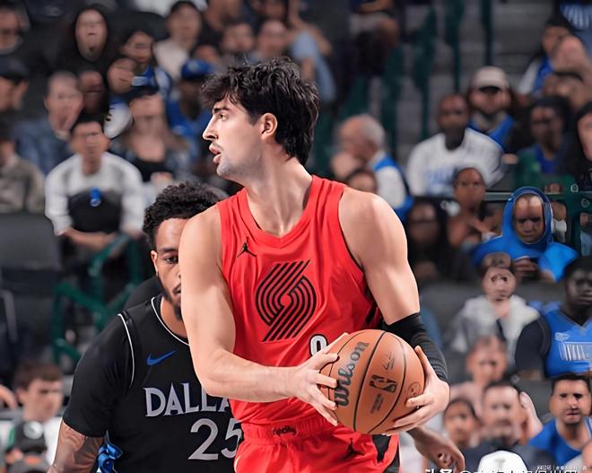 独行侠加时战胜开拓者，弗拉格21分8助攻助队获胜