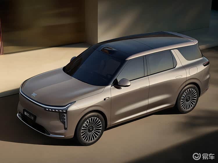 智己LS8预售权益价25.98万起，4月16日正式上市