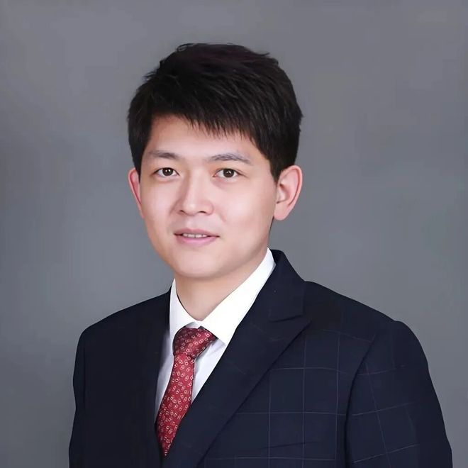 华为诺亚方舟实验室主任王云鹤离职：怀着不舍的心告别曾经奋斗过的地方