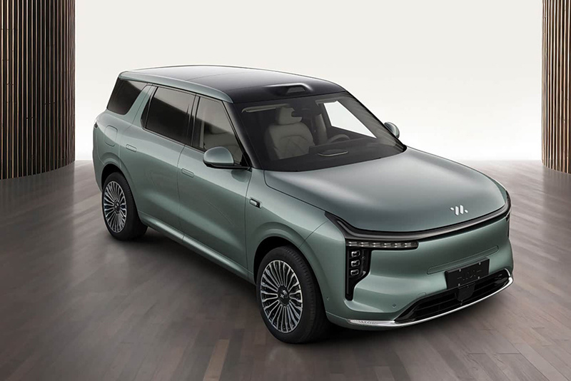 陆家嘴“小揽胜”来了!仅纯电就能跑430km 智己LS8预售25.98万元起_新闻