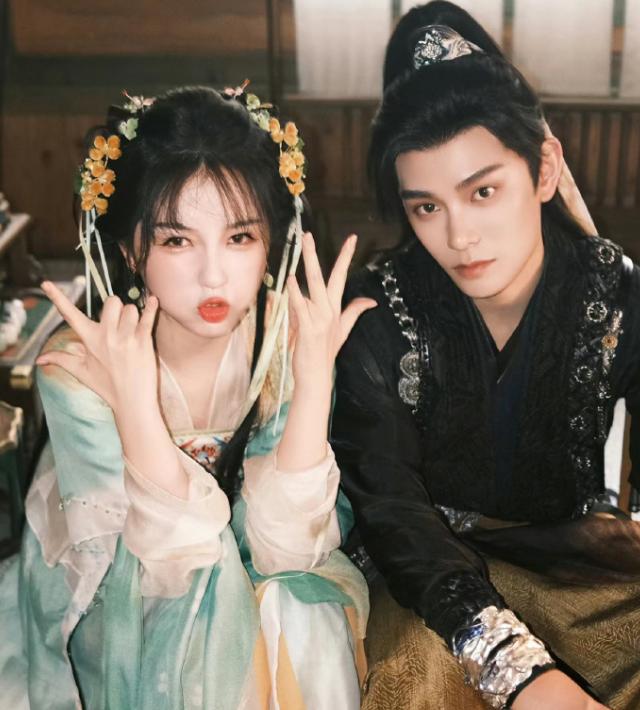 《永夜星河》主演现代装曝光!虞书欣甜美丁禹兮精致,男二认不出