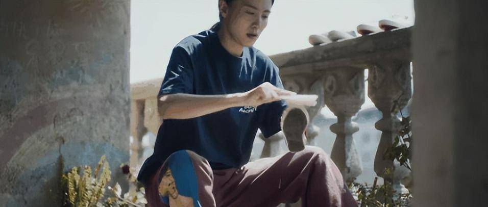 《好东西》:本是冲着宋佳赵又廷去的，却被11岁的“关系户”惊艳_王铁梅_角色_影片