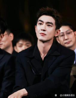 38岁林更新上戏上博士课被偶遇，素颜超能打，少年感直接拉满