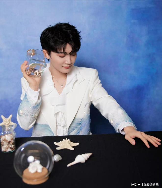 周深新歌十年之约首唱，肖战《小城良方》热度增加，明星艺人好强