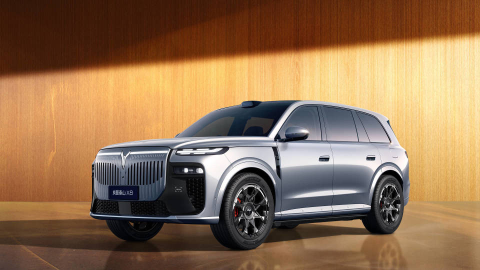 896线四激光雷达“顶配”上车，岚图泰山X8让8系大五座不再妥协