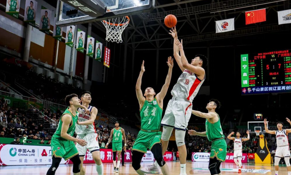 广东旧将10中9砍20+9复仇辽宁 硬刚杜锋换来新生