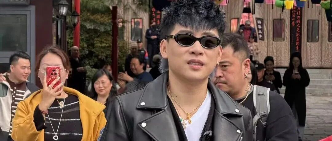 胡彦斌现身滕王阁