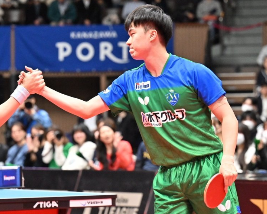 连赢2场夺冠！林昀儒带队称雄日本T联赛，张本智和没进前3名