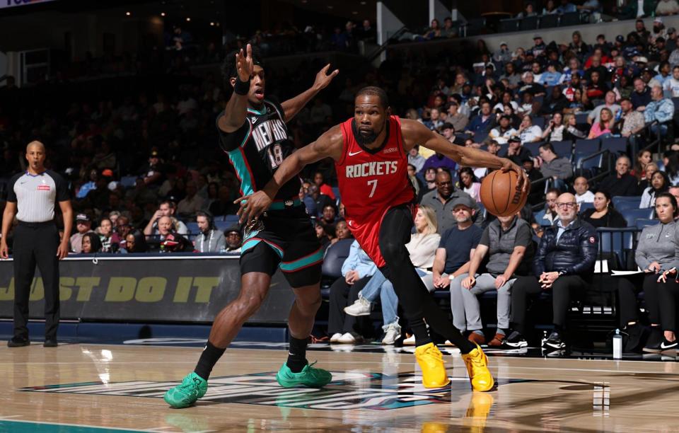 火箭险胜灰熊终结两连败！杜兰特25分6板10助 史密斯爆发21+16