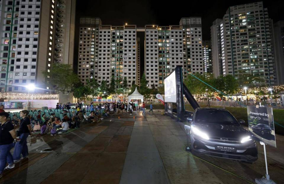 比亚迪车上的小功能，国内车主拿它消遣，海外车主拿来“救命”了