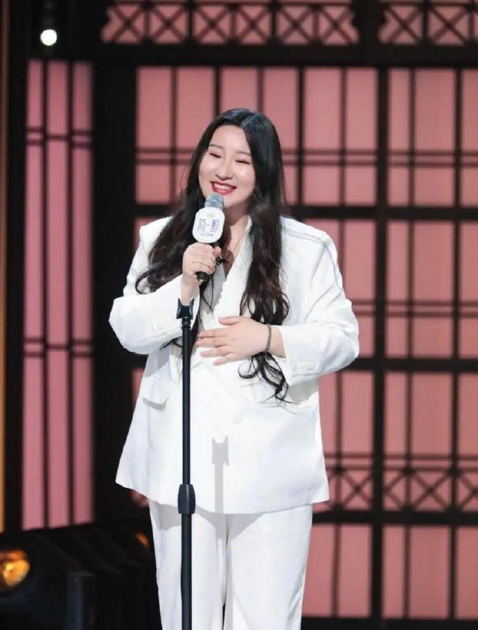 锤娜丽莎公开减肥原因：大家还是爱看好看的人