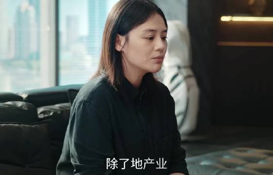 一个办法干翻两个对手，智斗这块还得是女主