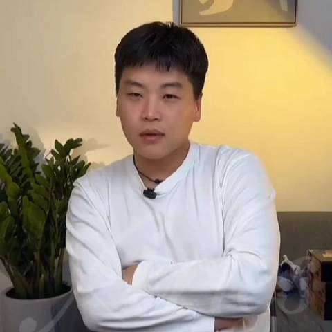 郝帅谈张继科私下性格，称其与熟人话多、对教练不易怒