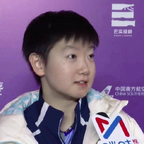 家女对迪亚兹确实不一样，作为麻麻，我支持她到处撩妹