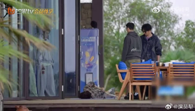 蛄蛹来蛄蛹去就是起不来，秦岚这段我能循环看一天