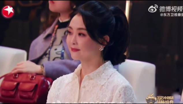 肖战致敬郑晓龙，从甄嬛传到藏海传传承创作匠心