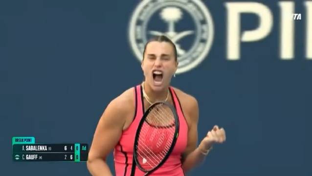 迈阿密女单决赛HL 萨巴伦卡6-2，4-6，6-3高芙 首度拿下阳光双冠 恭喜