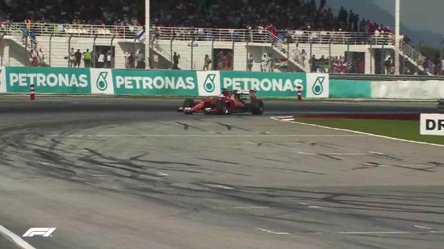 维特尔2015年马来西亚站夺冠，法拉利迎首胜