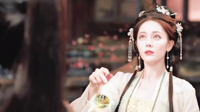 段胥换五感戏份引热议，白日提灯情感表达动人