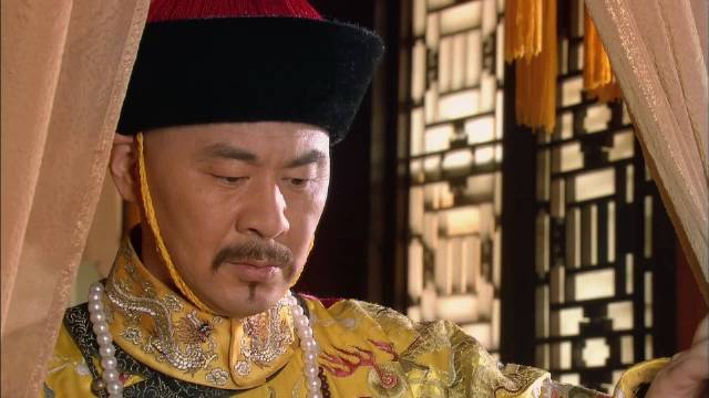 甄嬛误穿纯元旧衣遭禁足碎玉轩