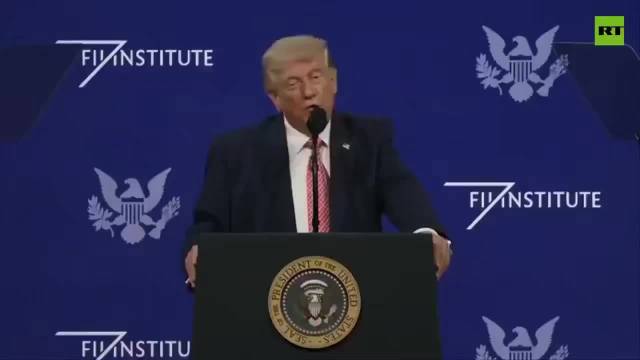 特朗普承认“杰拉尔德·R·福特”号航母不得不放弃对伊朗的战争