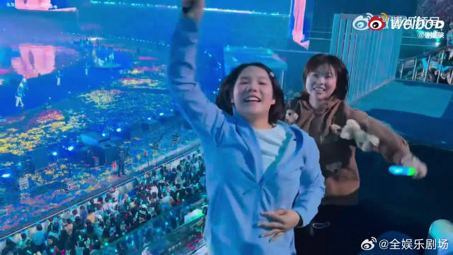 这是什么神仙同框！谢娜和一众奥运健儿看演唱会，娱乐与体育碰撞出满满活力