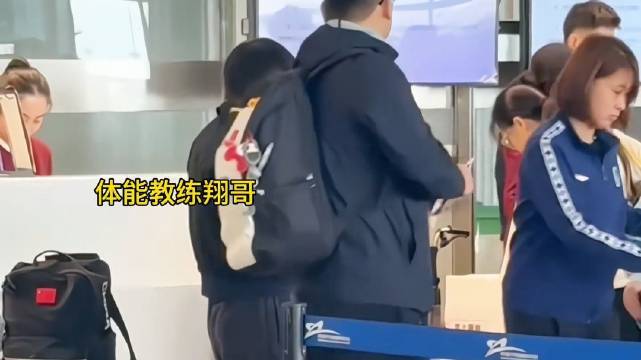 孙颖莎出征世界杯体能教练随队，冲击三连冠