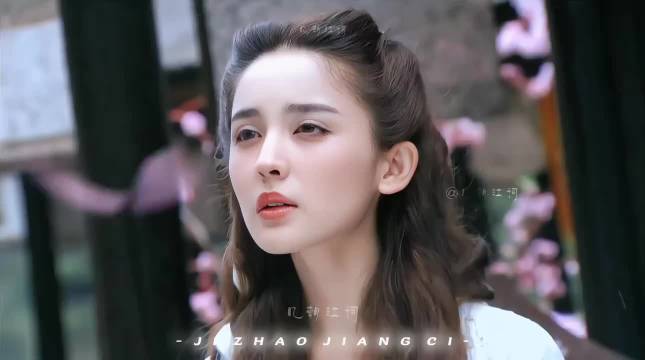 娜扎古装仙气现代矜贵，19岁女娲后人造型成经典