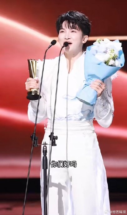 如何评价周深与IP合作的音乐作品对观众和行业的影响？