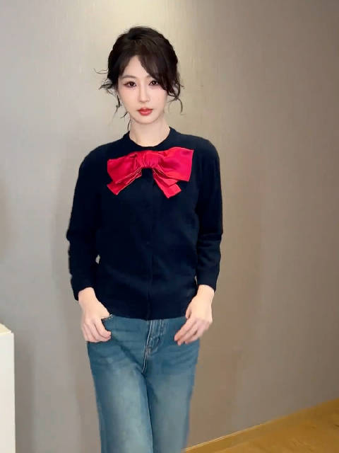 杨紫跳的李羲承进行曲就很出圈