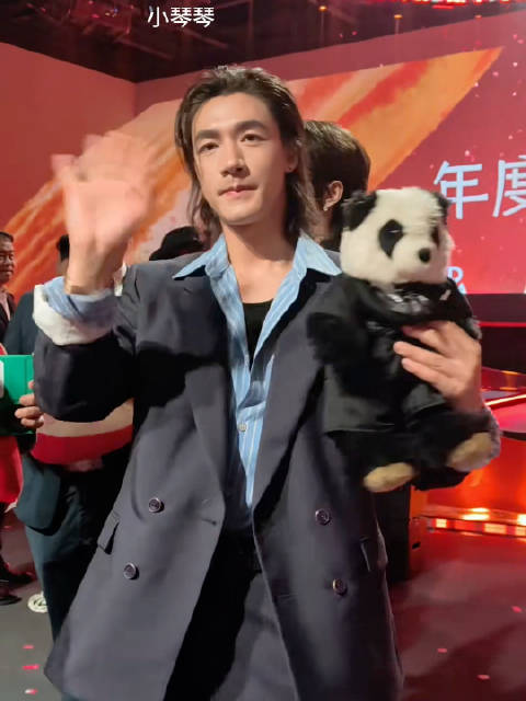 此沙在超话互动中回应粉丝问候