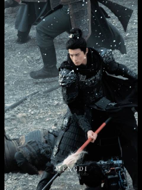 啊啊啊看得我燃起来了！想跟着一起上战场！