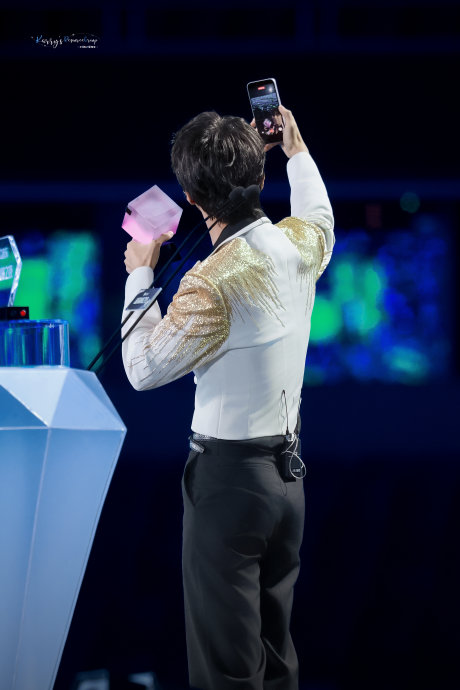 王俊凯改编蹦迪版心引力引爆全场