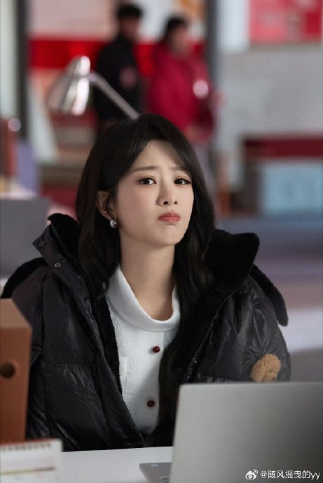 杨紫和黄灿灿是通过哪两部剧成为好朋友的？