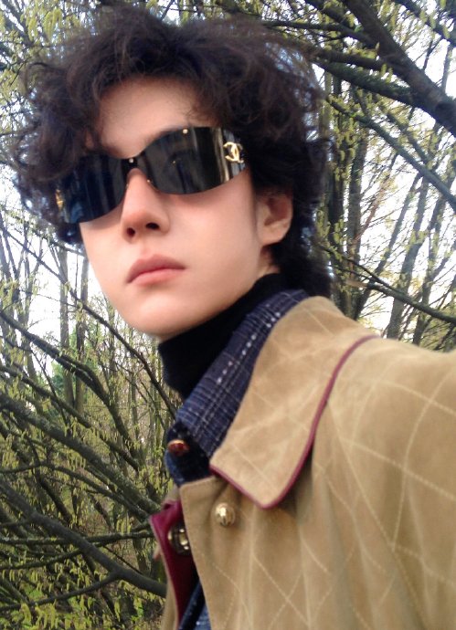 乐华娱乐给王一博的股权激励具体条款是什么，为何被称为‘卖身契’？