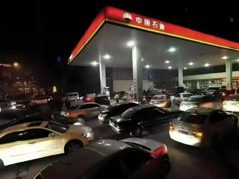 油价大涨，想省钱就买比亚迪插混