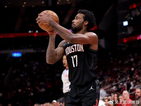 仅得10分！从首发被贬到替补，拒绝和火箭续约，你很难拿到1.22亿