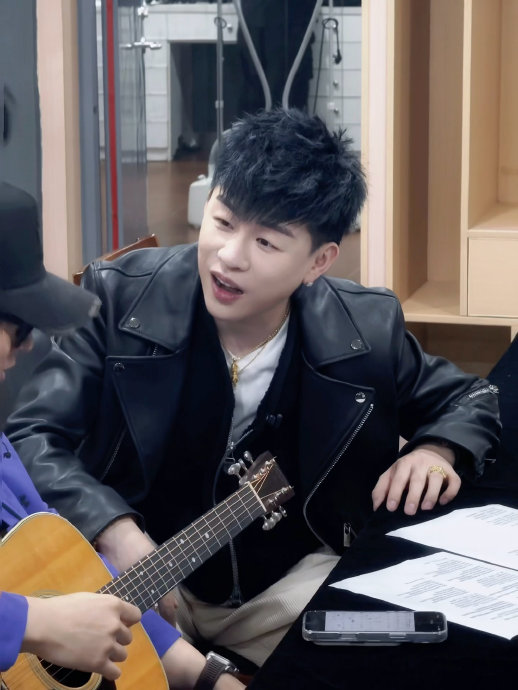 胡彦斌在南昌演唱会上清唱了哪些非编排曲目？