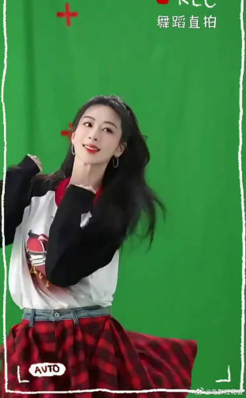 用玩笑缓解压力，用真诚给予力量，杨紫太圈粉