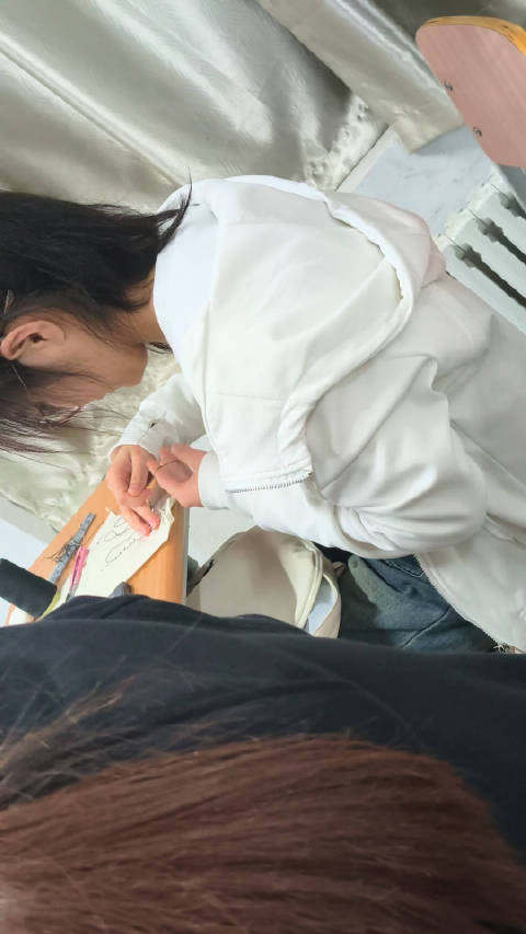 小彤彤回归分享慈母手中线生活