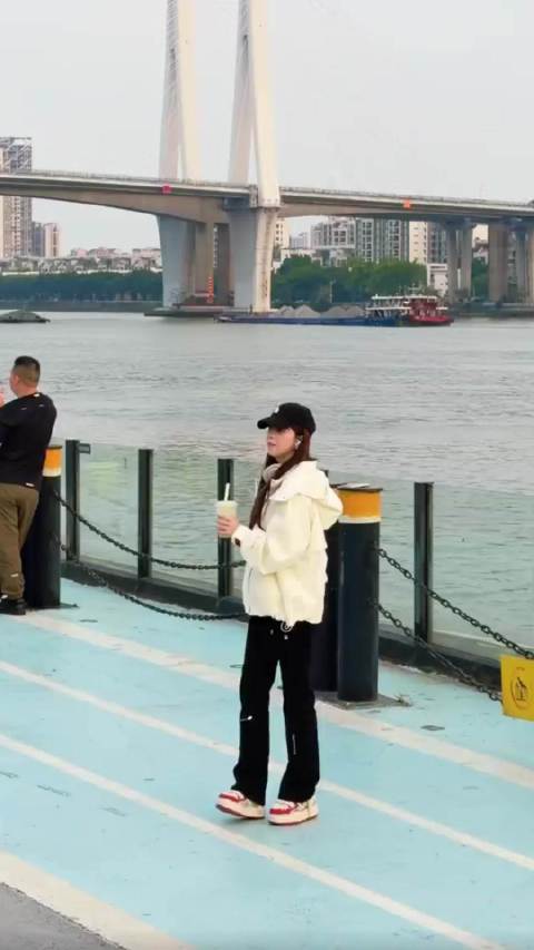 闲庭信步，Take me to your heart！