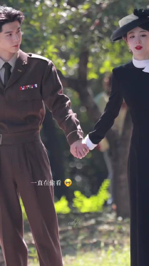 这一秒过火真的要播了嘛，好激动好期待 终于过审下证了速速播出知道不！