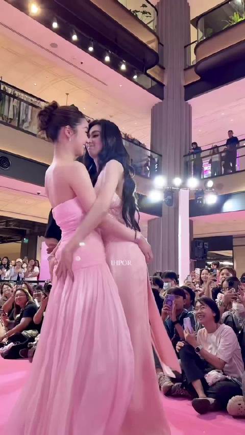 网友称目睹冲突事件呼吁停止攻击他人